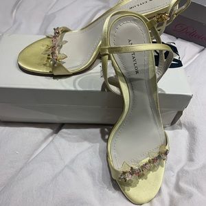 Ann Taylor Pale Yellow Dress Heels